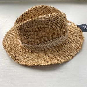 Gap collapsible straw hat